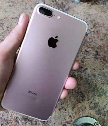 Apple iPhone: IPhone 7 Plus, Б/у, 256 ГБ, Розовый, Зарядное устройство, Защитное стекло, Чехол, 72 %