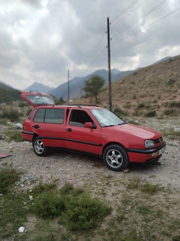 наклейки на авто: 🚗🚗Продается Гольф машина в хорошем состоянии год 1996 объем двигателя