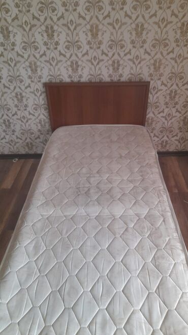 Кровати: Односпальная кровать, С подъемным механизмом, С матрасом