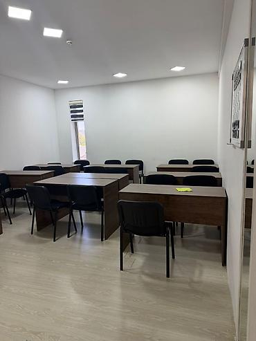 bakixanov qes: Bakixanov qes. Merkezi kücənin kənarı.3 mərtəbəli binanın 3 cu — 6