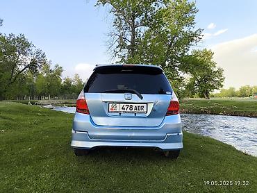 Honda: Honda Fit: 2002 г., 1.3 л, Вариатор, Бензин, Хэтчбэк — 4