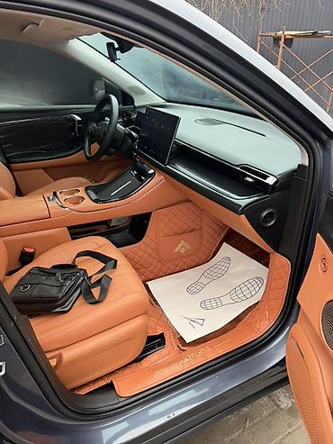 Другой электротранспорт: Aion V — электрический кроссовер Основные характеристики: - Кузов — 6