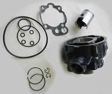 skuter: Komplet cilindar/piston set za dvotaktni skuter/moped Sadrži: - — 1