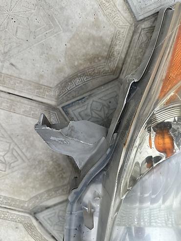 İşıqlandırma sistemləri: Sağ, Yaxın və uzaq vuran işıqlar Toyota, 2013 il, Orijinal, ABŞ, İşlənmiş — 3