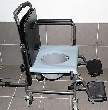 Invalidska kolica: TOALETNA KOLICA cena 8 000 dinara Višestruka namena - transport — 5