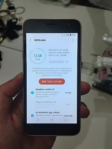 ses ucaldan: Samsung Galaxy J2 Core, 8 GB, rəng - Qızılı — 10