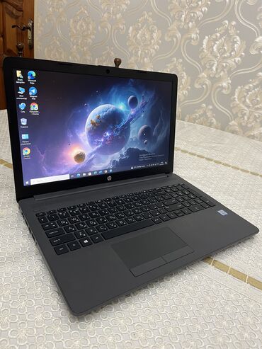 Kompüter və noutbuk aksesuarları: İşlənmiş HP Chromebook, 14.3 ", Intel Core i3, 256 GB, Ünvandan götürmə