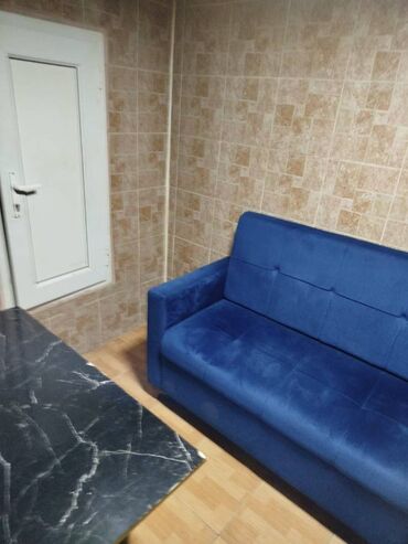 Digər kommersiya daşınmaz əmlakı: Nərimanov rayonu, Azadlıq prospektində, ümumi sahəsi 100 kv\m olan, 2 — 5