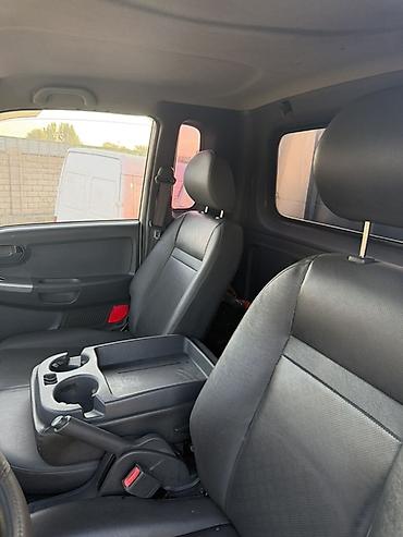 range rover 2025: Kia BONGO: 2019 г., 2.5 л, Механика, Дизель, Пикап — 6