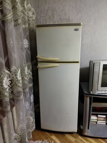 atlant soyuducuları: İşlənmiş 2 qapılı Atlant Soyuducu Satılır, rəng - Ağ