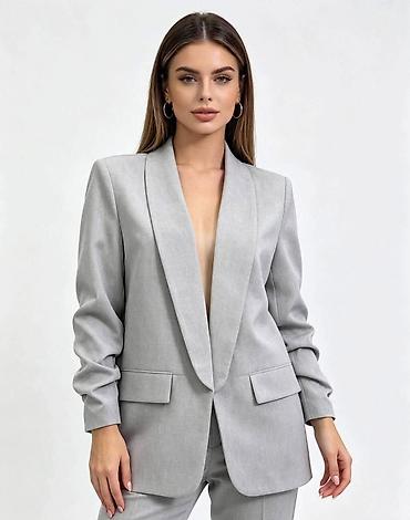 elipsa bluze: BIG SIZE SAKOI
Vel: 42-50
Cena: 4100 dinara
Uvoz Turska — 5