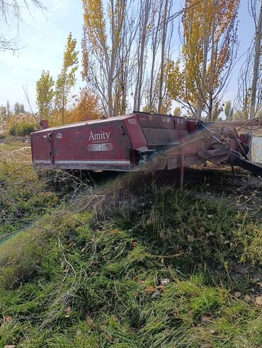 капот гольф: Продам ботварезку Amity. оригинал в отличном состоянии lalafo.kg да капот гольф: Продам ботварезку Amity. оригинал в отличном состоянии