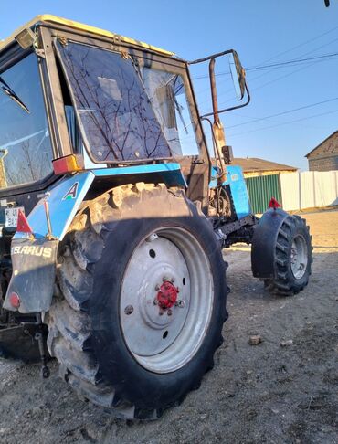 Kommersiya nəqliyyat vasitələri: Traktor motor 0.5 l, İşlənmiş