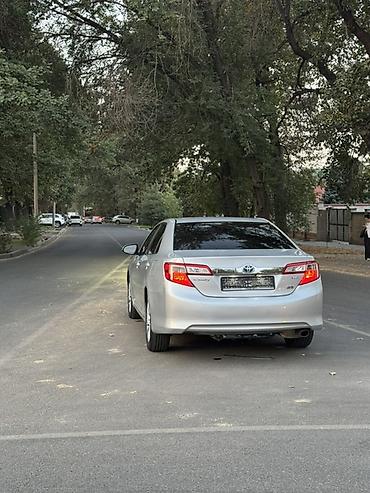 50: Toyota Camry: 2013 г., 2.5 л, Вариатор, Гибрид, Седан — 4