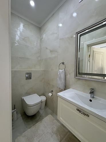 15: 3 комнаты, 140 м², Золотой квадрат Элитка, 7 этаж, Дизайнерский ремонт — 5