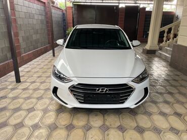 maşın disqileri: Hyundai Elantra: 2 l | 2019 il Sedan