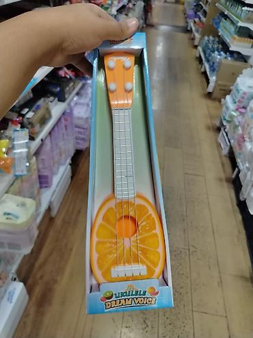 укулель: Яркая детская укулеле Ukulele Dream Voice с цитрусовым дизайном. - — 1
