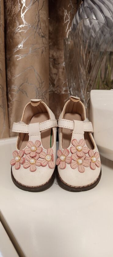 usaq pencekleri: Korpeler ucun ayaqqabbi razmer bircedefe toya geyilib yeniden