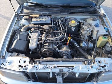 Audi: Audi 80: 1993 г., Механика, Бензин, Седан — 3