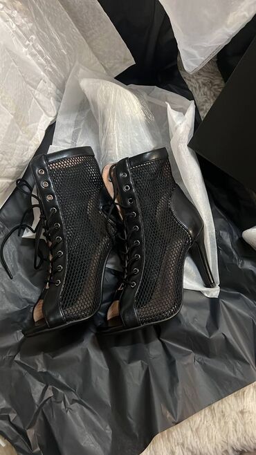 обувь для танцев: Туфли 37, цвет - Черный