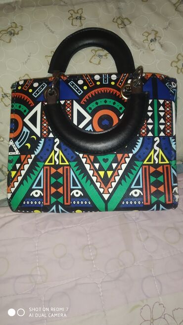 Çantalar: Çanta dəsti — 10