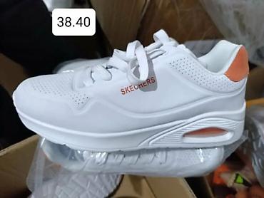 broj 38 u cm: Sportske patike – bele sa narandžastim detaljima - Model sa debelim — 1