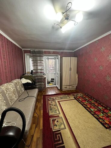 продаю 1 комнатный квартиру: 1 комната, 30 м², Хрущевка, 2 этаж, Старый ремонт
