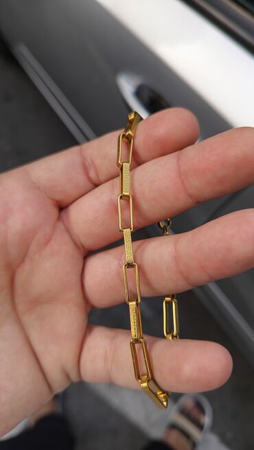 Bilərzik, Versace, Sarı qızıl