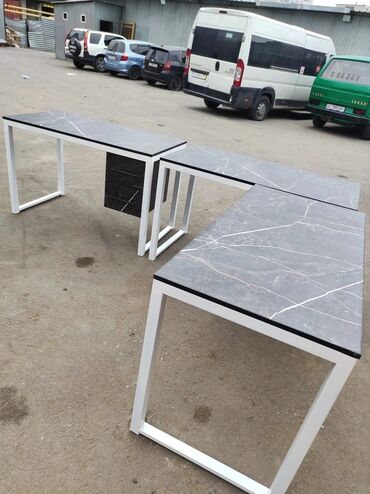 Письменные столы: Письменный стол — 3