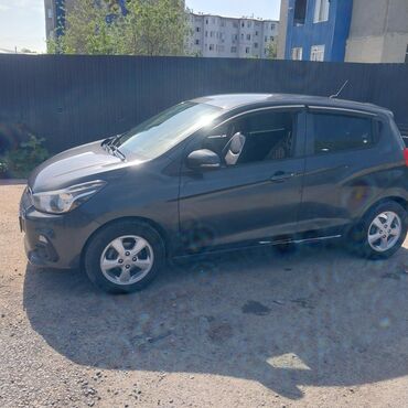 газ 53 рисор: Chevrolet Spark: 2016 г., 1 л, Вариатор, Бензин, Седан
