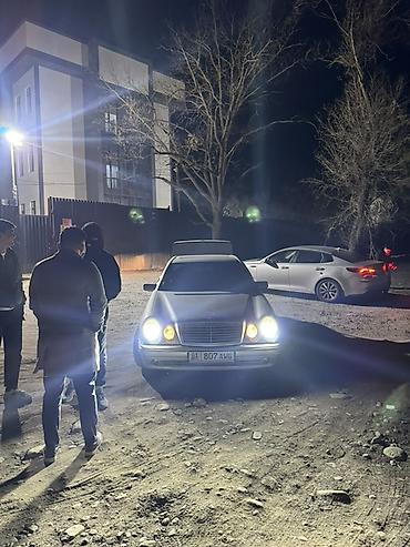 Mercedes-Benz: Mercedes-Benz E-Class: 1997 г., 4.2 л, Автомат, Газ, Седан — 1