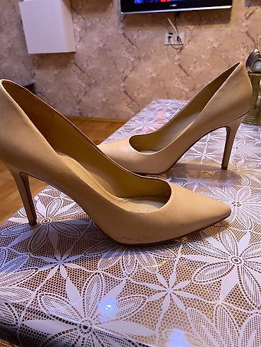 michael kors: Tuflilər, Ölçü: 37.5, rəng - Bej, İşlənmiş — 2