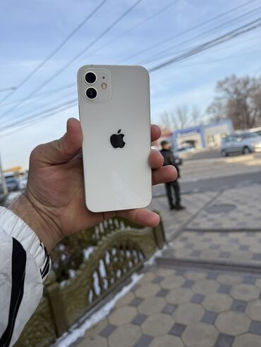 Apple iPhone: IPhone 12, Б/у, 128 ГБ, Белый, Защитное стекло, 61 % — 1