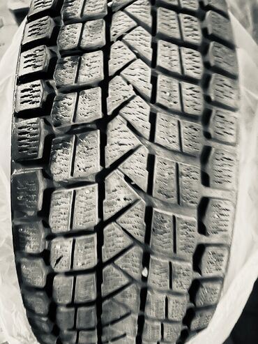 комплект зимней резины: Шины 235 / 60 / R 18, Зима, Б/у, Комплект, Корея, Maxxis