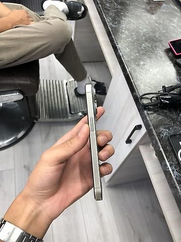 iphone se3: Срочно продаю IPhone 15 Pro 256 гб АКБ 88 Состояние идеальная Цвет — 2