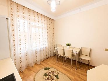 Mənzillər: Bakı, Bakıxanov qəs., 3 otaqlı, Köhnə tikili, 90 kv. m — 10