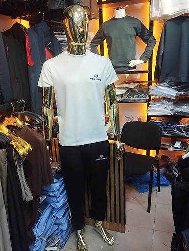 Спортивные костюмы: Manken satilir bir dənə manken 170 manatadi.Həmin bu mankenən iki — 1