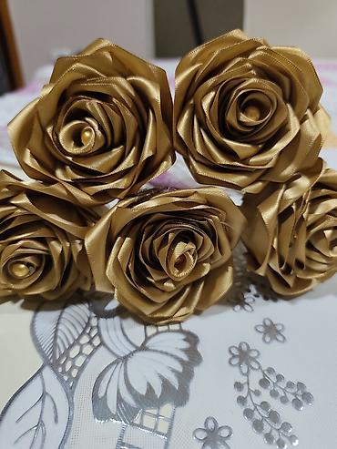 houseware: Ručni buketi od satenskih i organza cvetova - Ručno izrađeni — 10