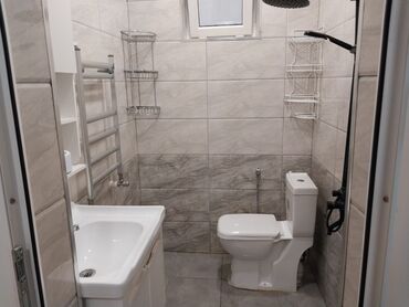 Uzunmüddətli kirayə evlər: 130 kv. m, 3 otaqlı, İnternet, Kanalizasiya, Kombi — 5