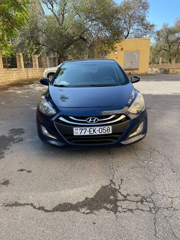 Hyundai: Hyundai Elantra: 1.8 l | 2012 il Hetçbek