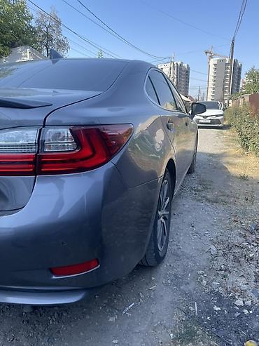 lexus es 300h 2018: Lexus ES: 2017 г., Гибрид, Седан — 5