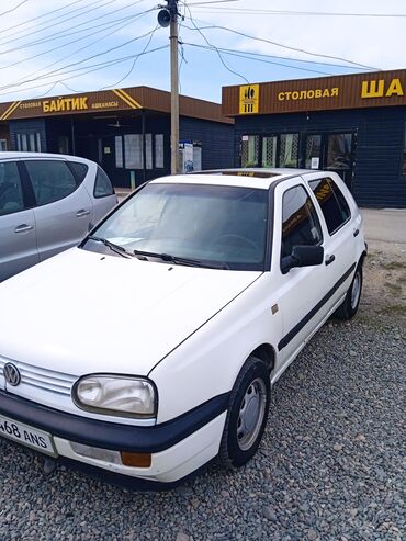 volkswagen 181: Volkswagen Golf: 1994 г., 1.6 л, Механика, Бензин, Седан