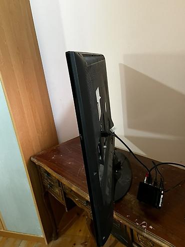 smart tv ram: Samsung LED televizor, model UE40EH5300W. Xüsusiyyətlər: - Ekran: 40 — 7