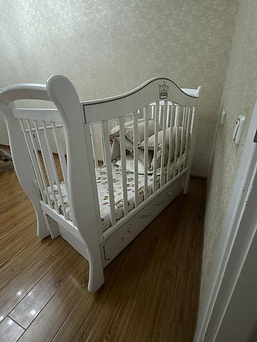 приставная кроватка: Манеж-кровать, Новый, С комодом, Дерево — 2