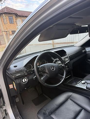 infiniti 35: Mercedes-Benz E-Class: 2010 г., 3.5 л, Автомат, Бензин, Седан — 9