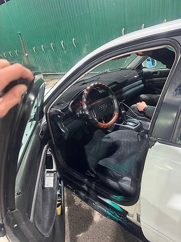 Audi: Audi A4: 1996 г., 1.6 л, Автомат, Бензин, Седан — 9