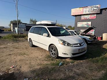 прицеп легкового автомобиля: Toyota Sienna: 2008 г., Газ, Минивэн — 10