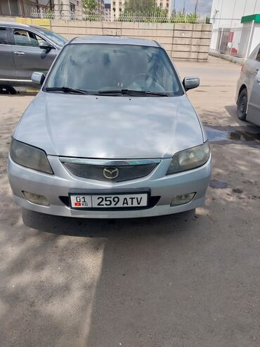 Mazda: Mazda 323: 2002 г., 1.6 л, Механика, Бензин, Хэтчбэк