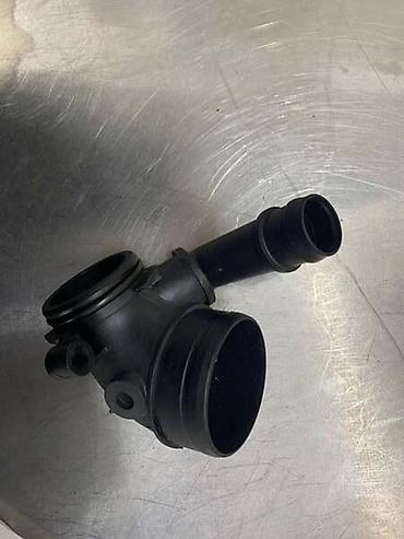 skuter polovan: KOLENO TURBINE ZA VOLKSWAGEN GOLF 7 - | Koleno turbine Golf 7 — 2