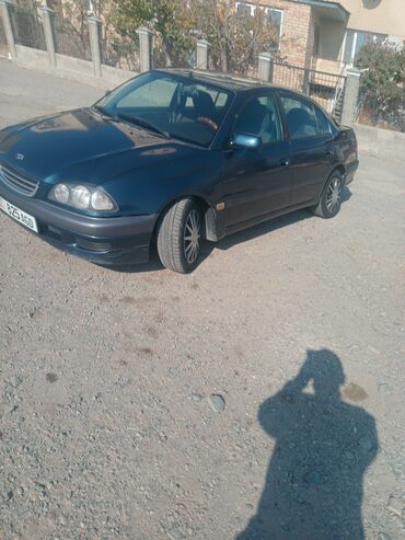 девевые машины: Toyota Avensis: 1999 г., 1.6 л, Механика, Бензин, Седан